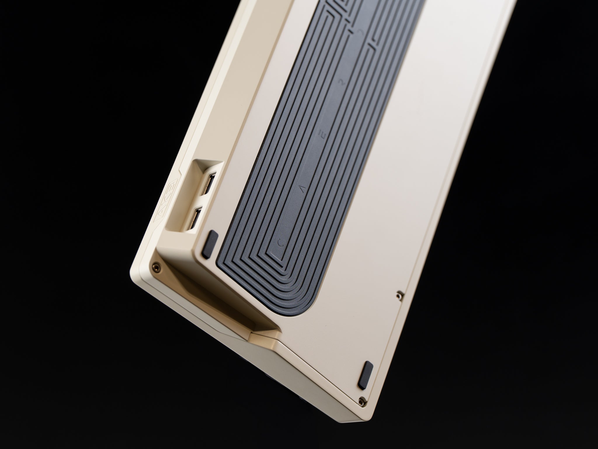 Caerdroia Keyboard - Group-Buy