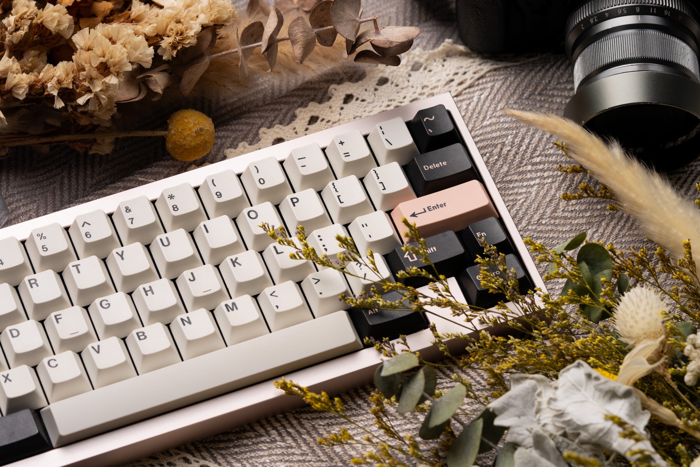 Lila Keyboard - Group-Buy