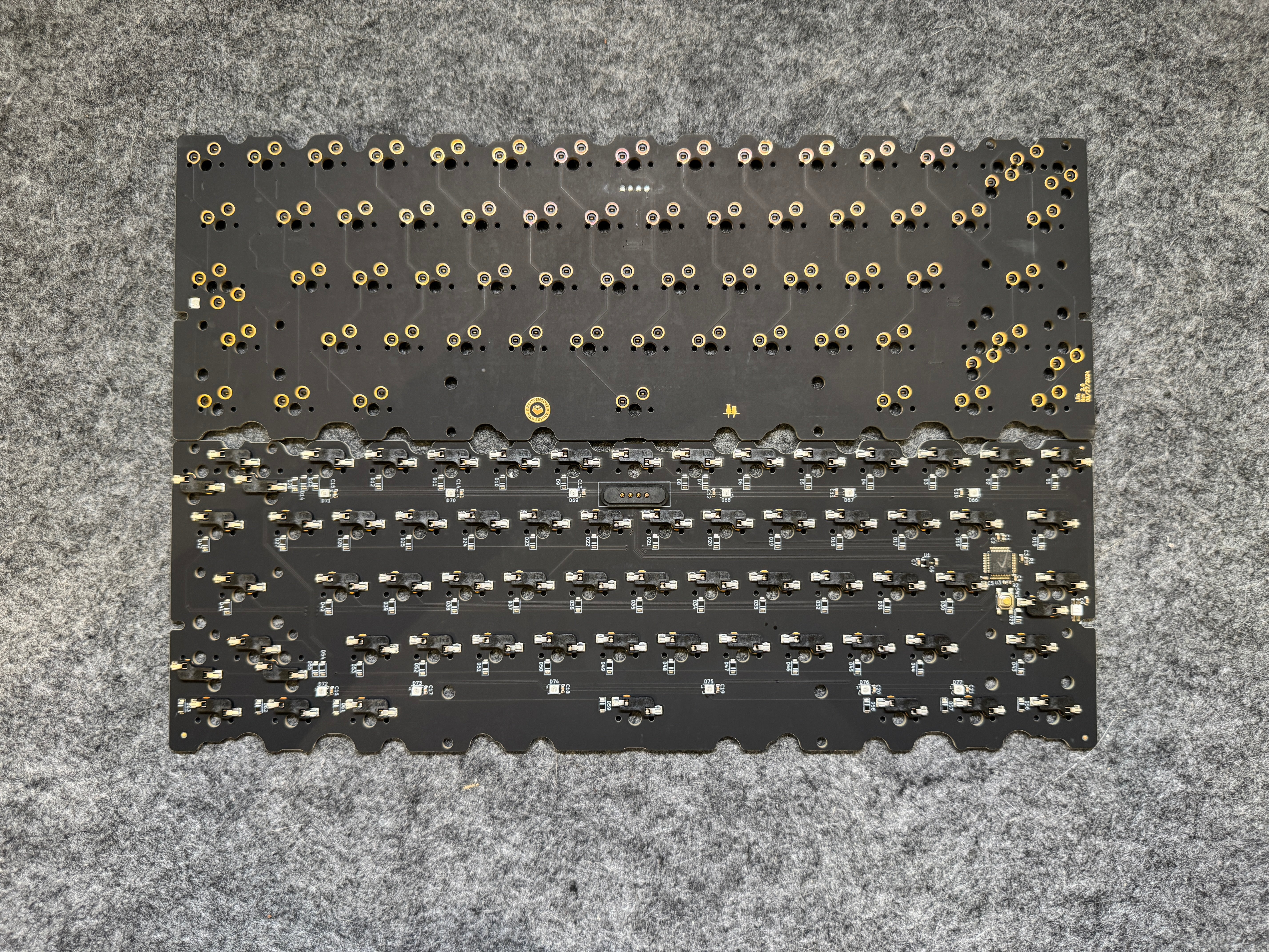 Lila Keyboard - Group-Buy