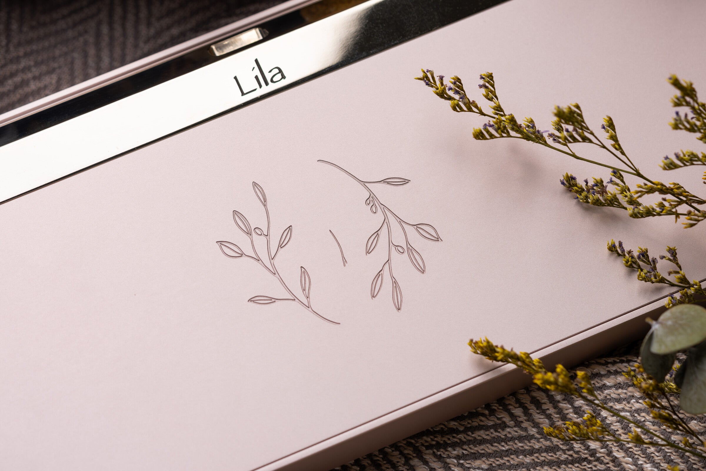 Lila Keyboard - Group-Buy
