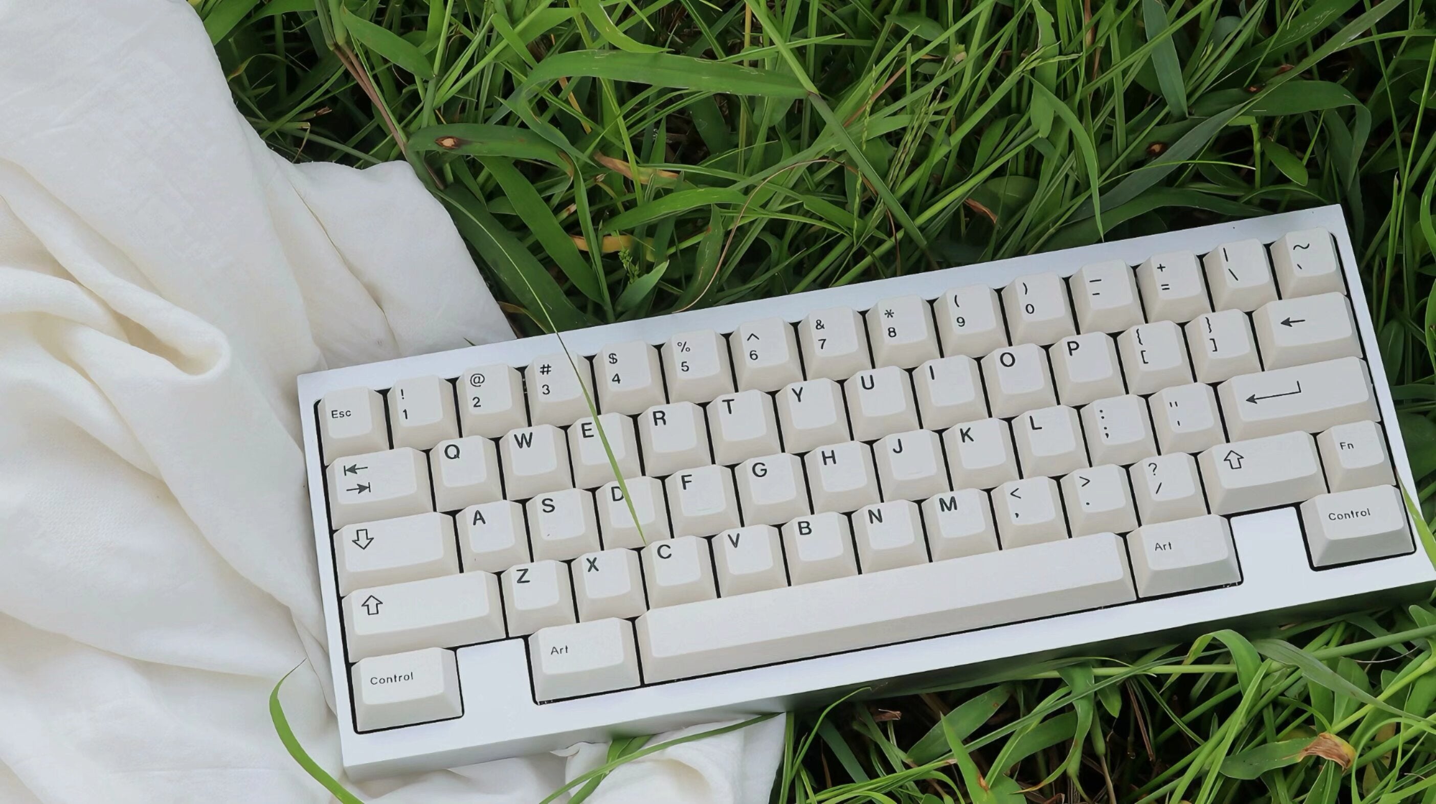 Lila Keyboard - Group-Buy