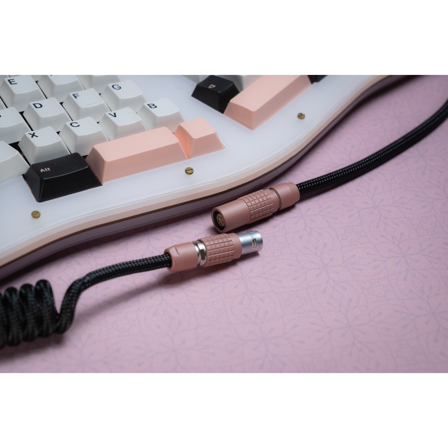 "Dear Olivia, ..." Custom USB Cable