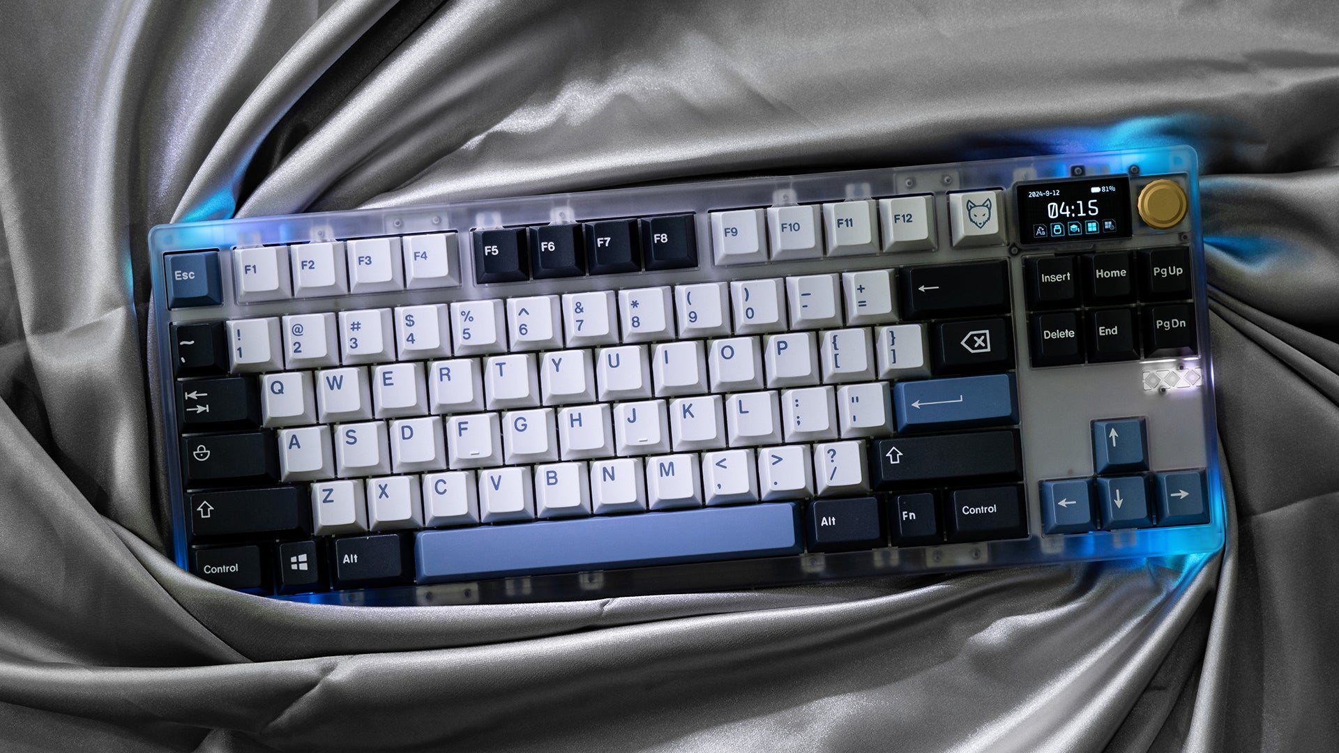 ZOOM TKL DYNA Frosted Clear - Pre-Order