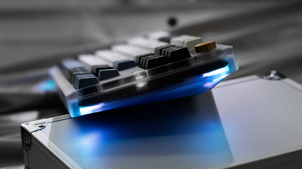 ZOOM TKL DYNA Frosted Clear - Pre-Order