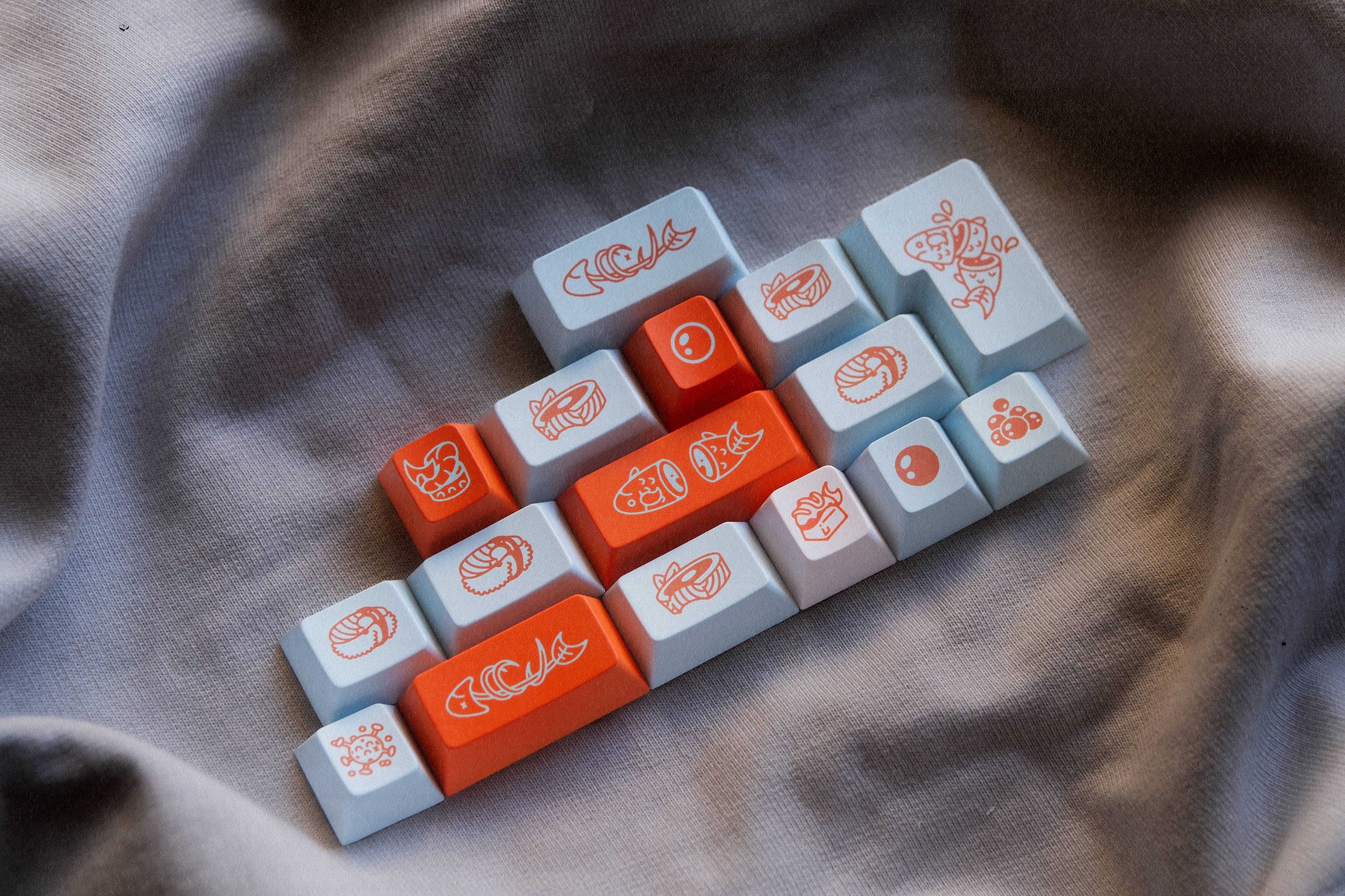 Salmon Reborn R2 Keycaps - Group-Buy