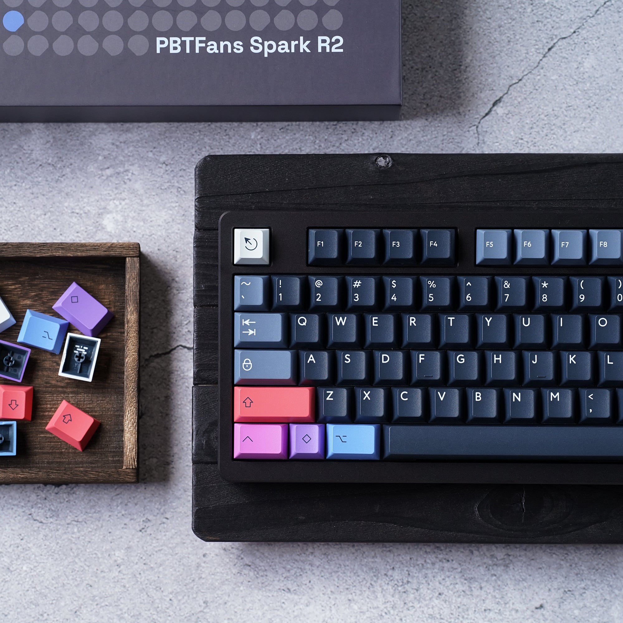 とっておきし新春福袋 PBTfans Spark + Mod Kit + Spacebar Kit PC周辺 ...