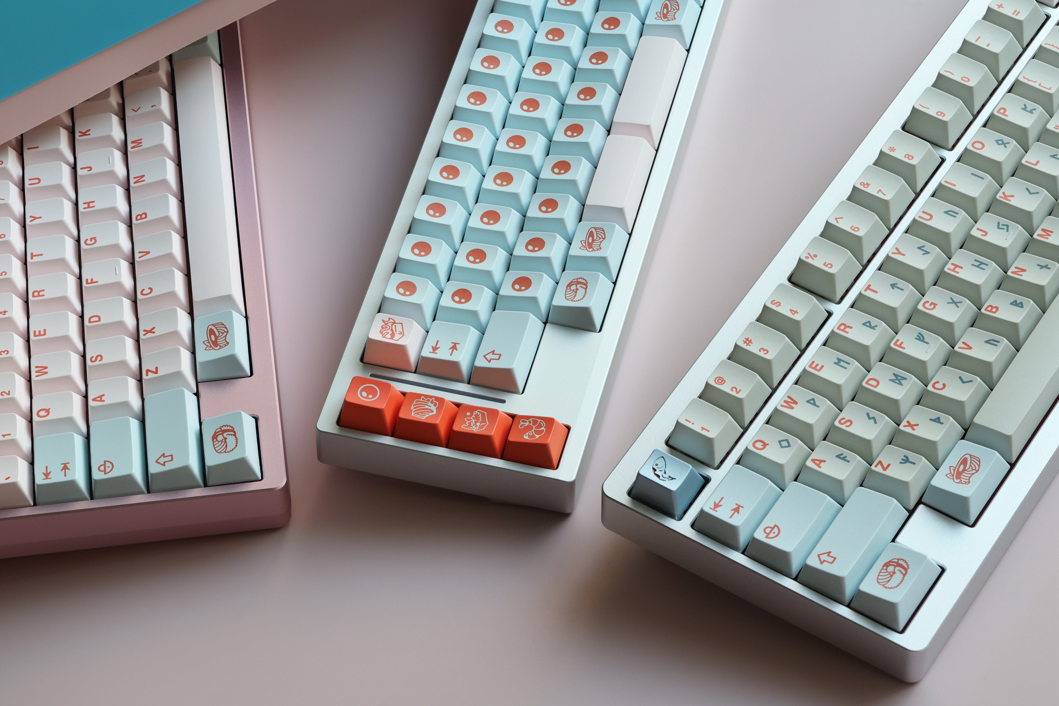 Salmon Reborn R2 Keycaps - Group-Buy