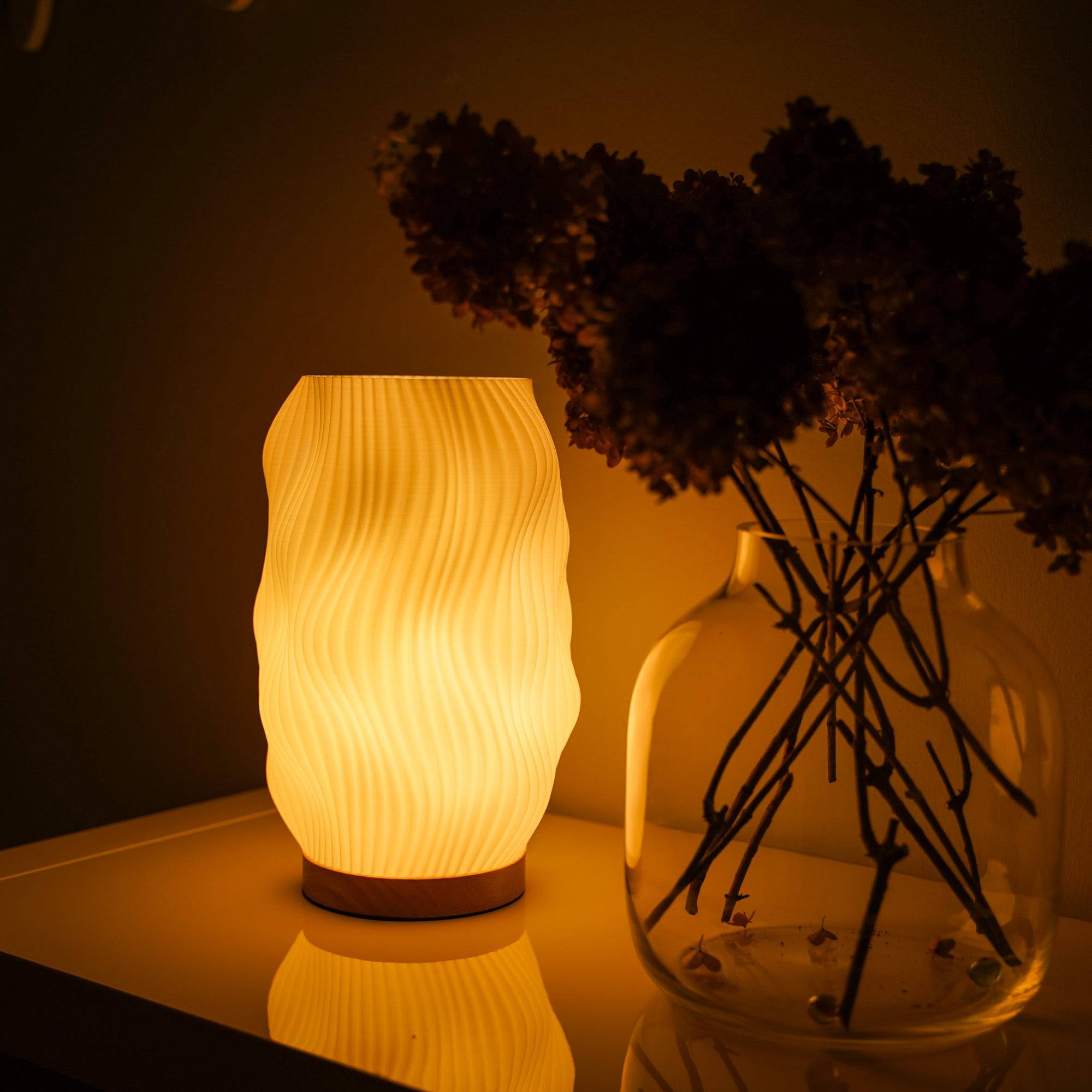 Flow Lamp – Wavy Table Lamp with Warm Ambient Light for Modern Home Décor