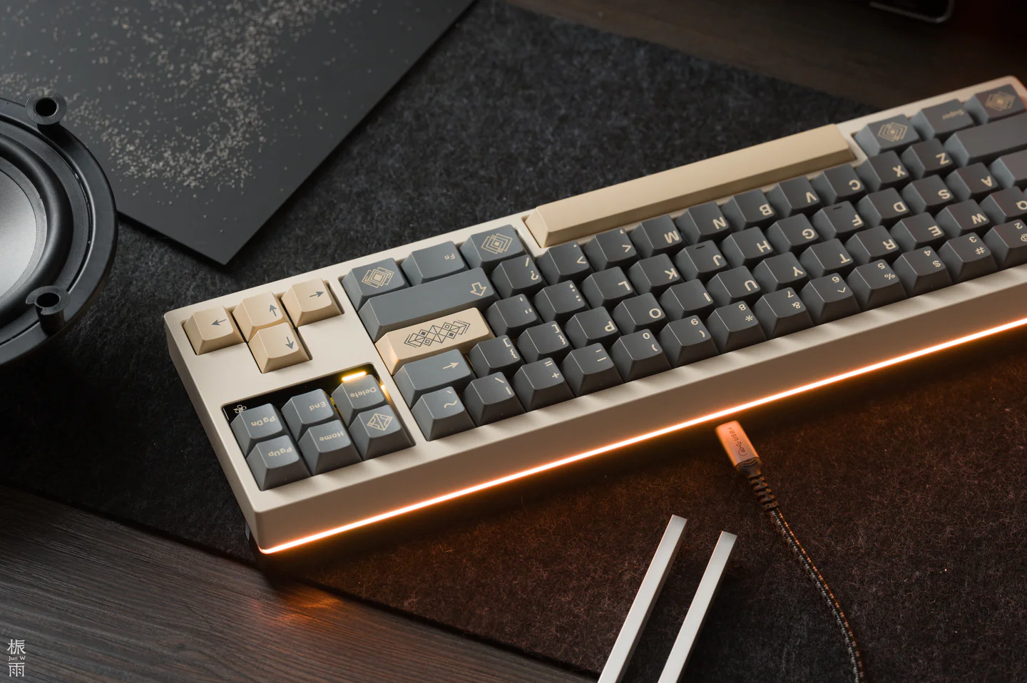 KKB Vibrato Keycaps
