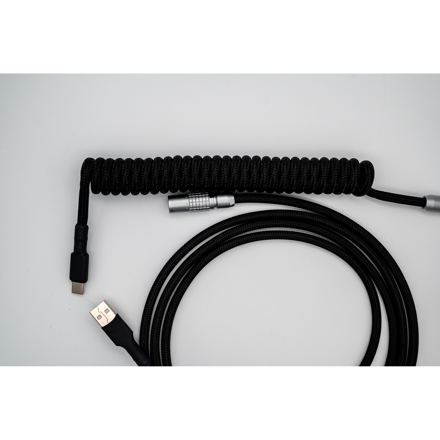 "Mono[chrome]" Custom USB Cable Black