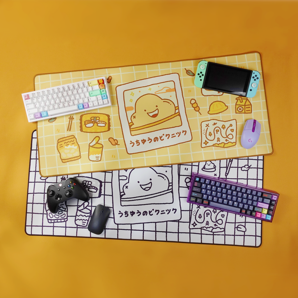 うちゅうのピクニック(uchu no pikuniku) Deskmat